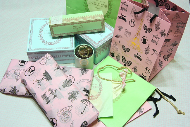 銀座三越のLADUREE（ラデュレ）_d0150287_16184419.jpg