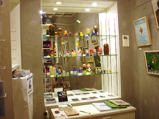 秦 朋子個展 「Life is picnic」_f0010033_18441657.jpg