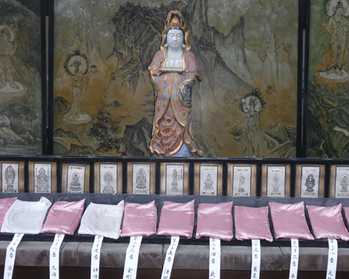 e0165472_1252033.gif