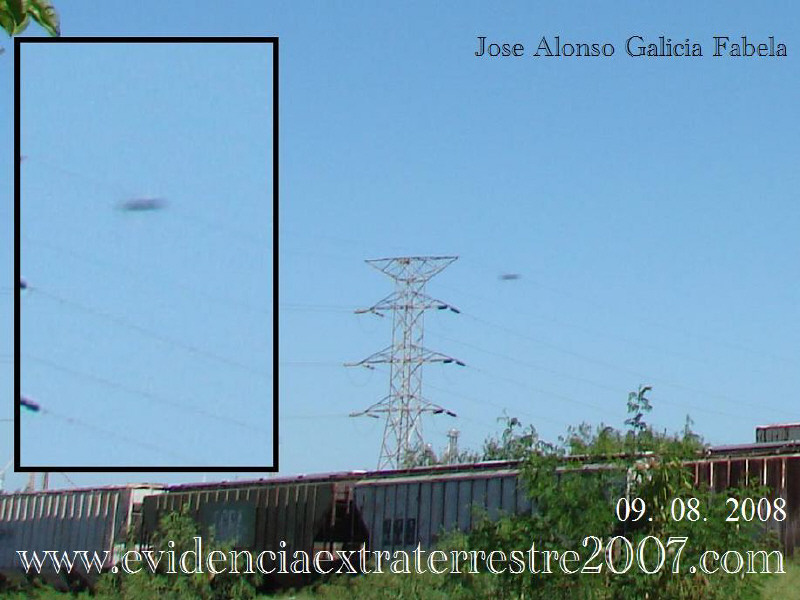 UFO_e0026609_10345561.jpg