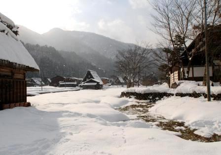 雪の白川郷へ_c0128628_12573340.jpg