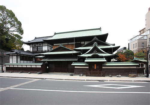 道後温泉本館_f0148962_23101511.jpg
