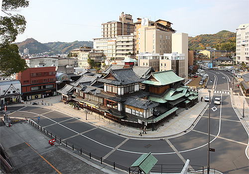道後温泉本館_f0148962_23353291.jpg