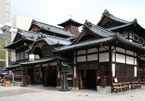 道後温泉本館_f0148962_2343194.jpg