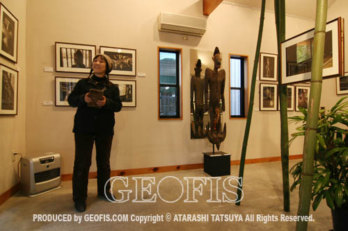 写真展「南の精霊たち」ギャラリーううふ・・・五日目_b0007284_810295.jpg