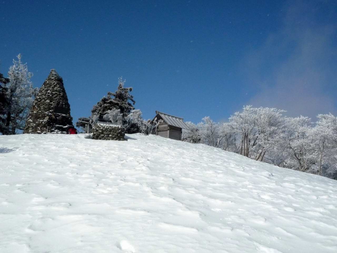 綿向山からイハイガ岳、そして竜王山周回_e0110500_23374026.jpg