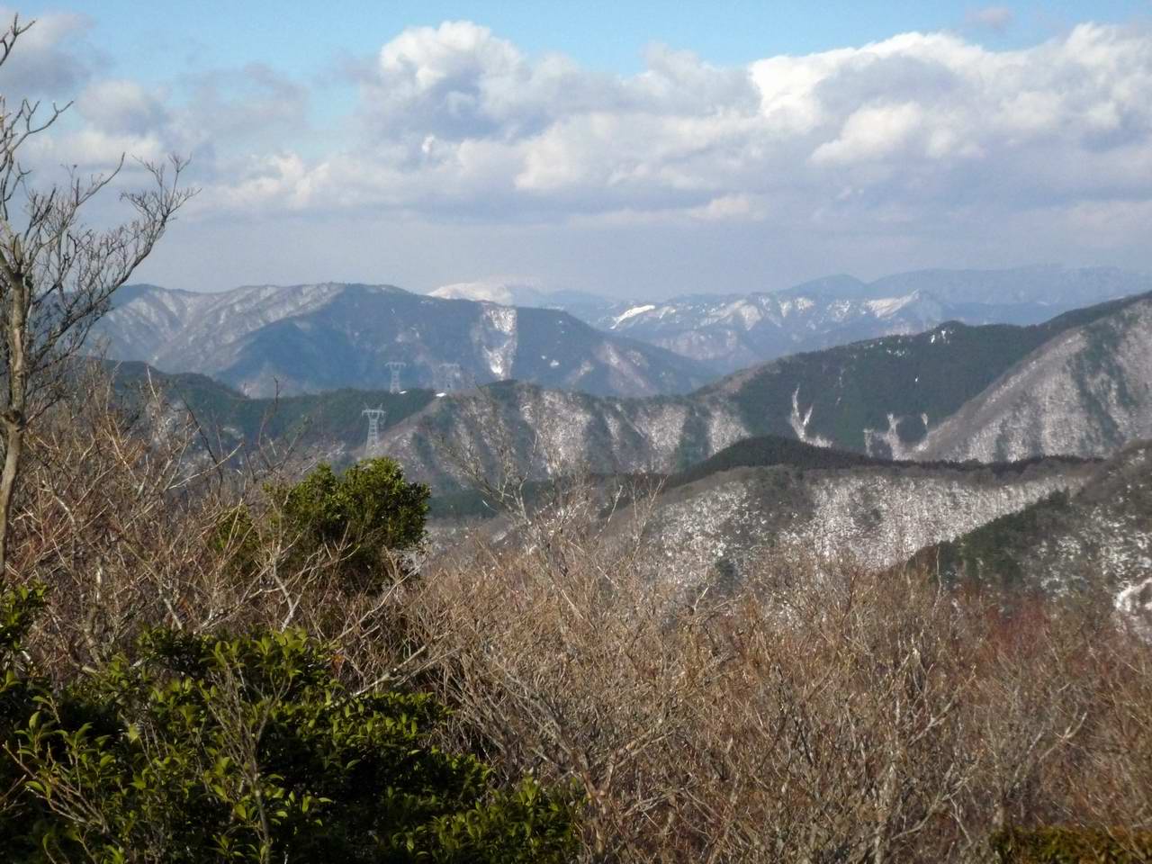 綿向山からイハイガ岳、そして竜王山周回_e0110500_1233844.jpg