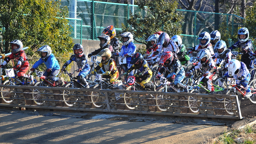 2009JOSF緑山１月オープニングレースVOL7：ミルキー６，７，８クラス決勝_b0065730_0143091.jpg