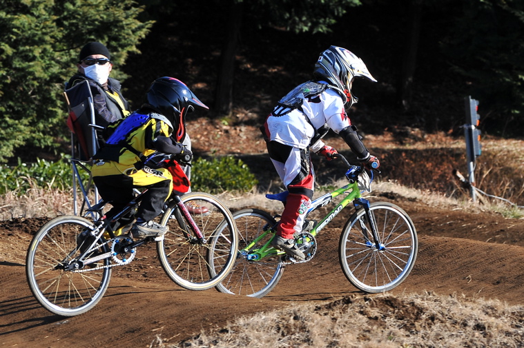 2009JOSF緑山１月オープニングレースVOL7：ミルキー６，７，８クラス決勝_b0065730_0162476.jpg