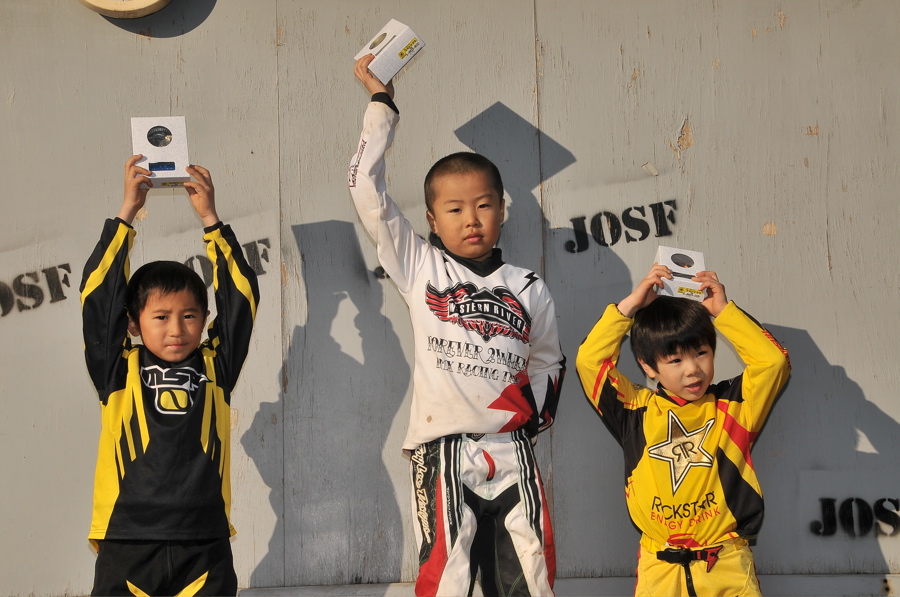 2009JOSF緑山１月オープニングレースVOL7：ミルキー６，７，８クラス決勝_b0065730_0205762.jpg