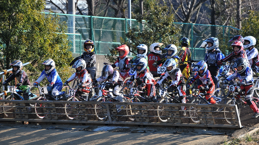 2009JOSF緑山１月オープニングレースVOL7：ミルキー６，７，８クラス決勝_b0065730_0215377.jpg