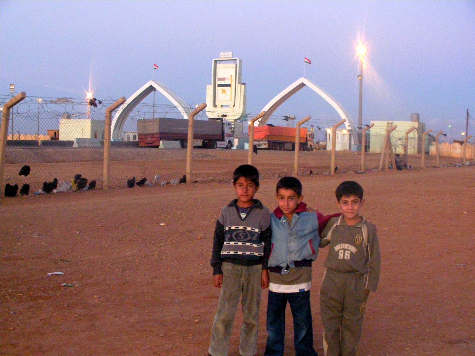 難民キャンプの冬_f0155297_914428.jpg