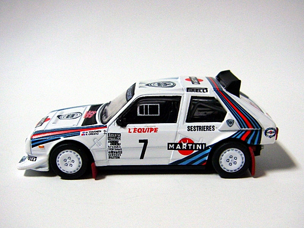 LANCIA DELTA　S4・・・・_d0144618_2171050.jpg