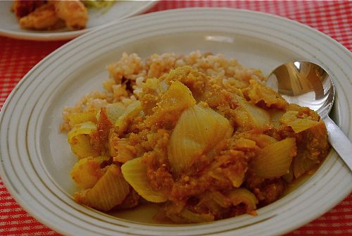 玉ねぎだけの味噌カレー_e0110659_9535576.jpg