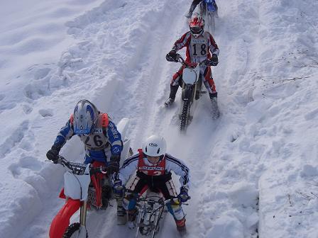 雪もヘッチャラバイク運動会_e0028049_21332940.jpg