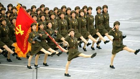 半島危機再び、金の一声で南北統一から一転 戦争へ?_d0123476_2236294.jpg