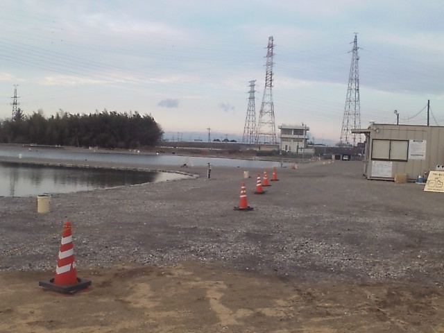 鬼怒川は凍る_b0094681_2341128.jpg
