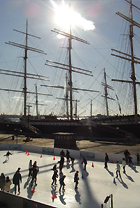 サウス・ストリート・シーポートにスケートリンク登場 Seaport Ice_b0007805_9592967.jpg