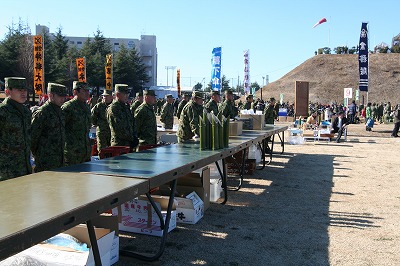 習志野 陸上自衛隊 第一空挺団 初降下訓練　　1/11 pm_d0123327_2224512.jpg