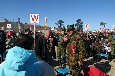 習志野 陸上自衛隊 第一空挺団 初降下訓練　　1/11 pm_d0123327_22553162.jpg