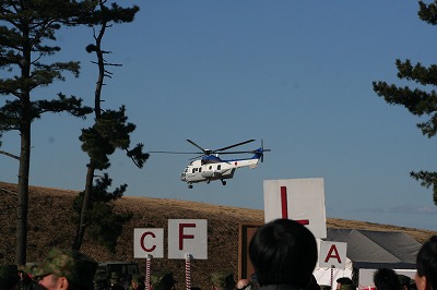 習志野 陸上自衛隊 第一空挺団 初降下訓練　　1/11 pm_d0123327_23114135.jpg