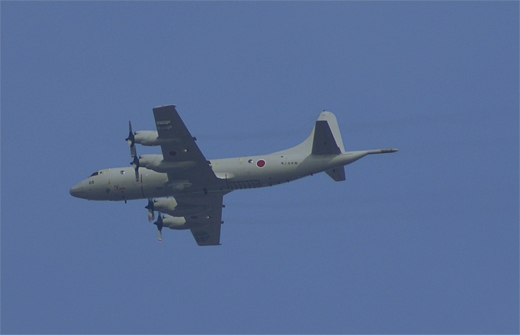 0203 上空のお客さま（2）P-3CさんとYS-11Mさん_e0150566_1591100.jpg