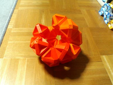 以前に作成した”正８面体”を繋げて輪を作る試み。 その５_b0035506_18452626.jpg