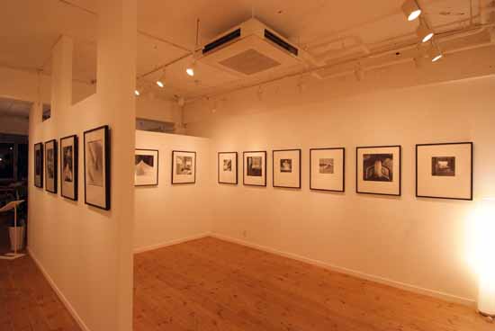 萩原義弘・写真展「SNOWY」　廃墟を包む白い精 _f0173596_17183740.jpg