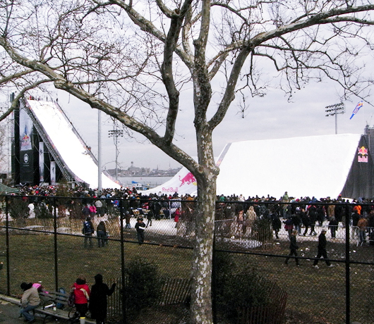 ニューヨーク最大のウィンタースポーツの祭典 Winter Jam NYC 2009_b0007805_1248599.jpg