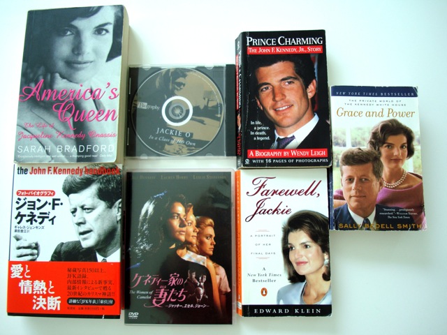 Collection of books about Jacqueline_f0189142_1110848.jpg