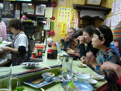 赤羽の名店 まるます屋に行ってきました。 その3_c0069047_364724.jpg