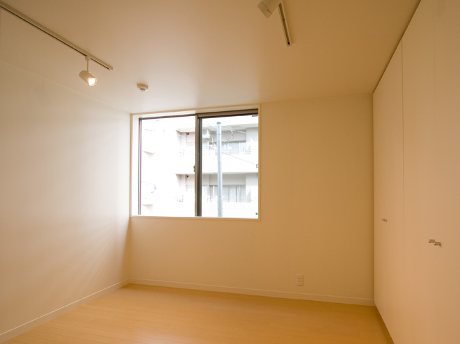 ライトコートの家 2 狭小住宅 建築家 シンプルなデザイン _e0127948_142125.jpg