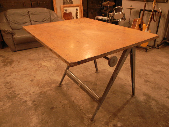 \"Wim Rietveld Drawing Table 70\'s\"ってこんなこと。_c0140560_16164078.jpg
