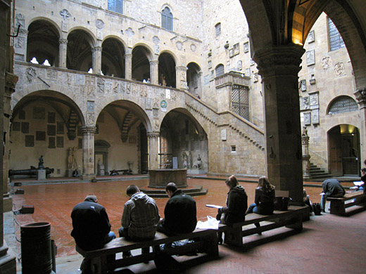 バルジェッロ国立博物館_b0142265_832613.jpg