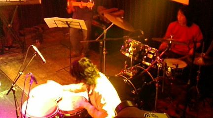リポート！Rhythm at WAREHOUSE_b0032617_0272747.jpg