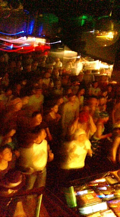 リポート！Rhythm at WAREHOUSE_b0032617_0272772.jpg