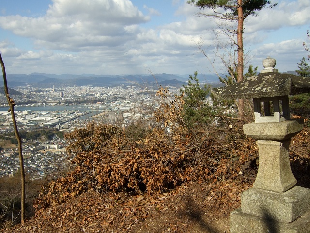 矢野愛宕神社～広島湾絶景パノラマを堪能⑤境内を降り、鳥居まで進む_b0095061_9311379.jpg