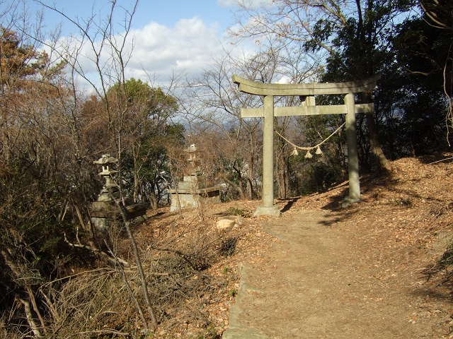 矢野愛宕神社～広島湾絶景パノラマを堪能⑤境内を降り、鳥居まで進む_b0095061_9321796.jpg