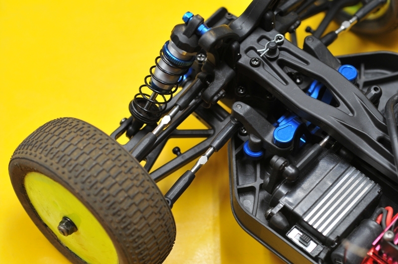Reedy Raceで使用するB-MAX4 : INSIDE TY
