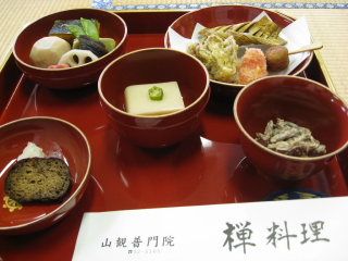 座禅&精進料理ミニツアー参加(弘前市)_b0147224_21133298.jpg