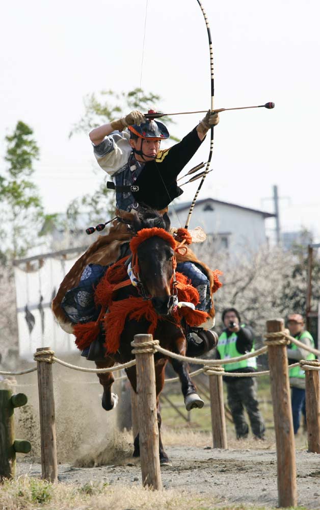曽我梅林で流鏑馬 頑固オヤジの暇つぶし22