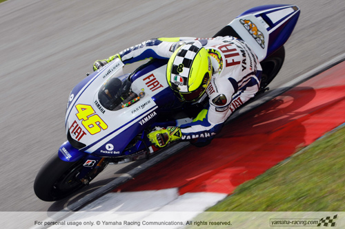 YAMAHA YZR-M1 2009 Model_d0130115_2255617.jpg