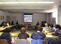 ミニ派遣村2日目、私は市政報告会_c0133422_22115126.jpg