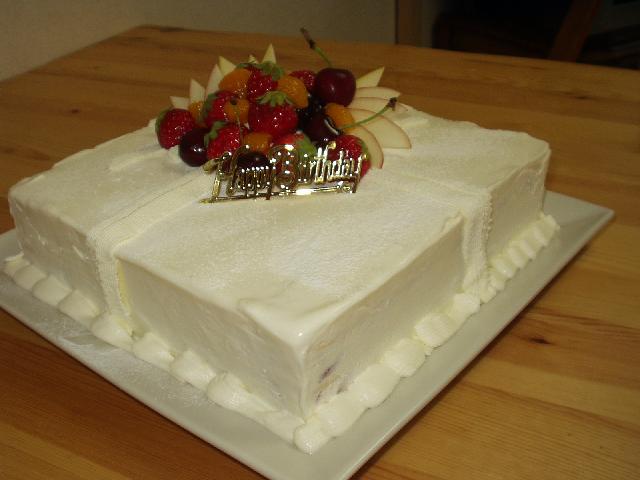 お誕生日ケーキシリーズ_e0170128_21143116.jpg