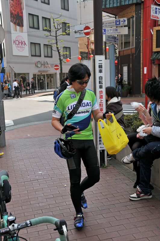 YOKOHAMA・ポタリング 　食べ物編_d0137876_20403692.jpg