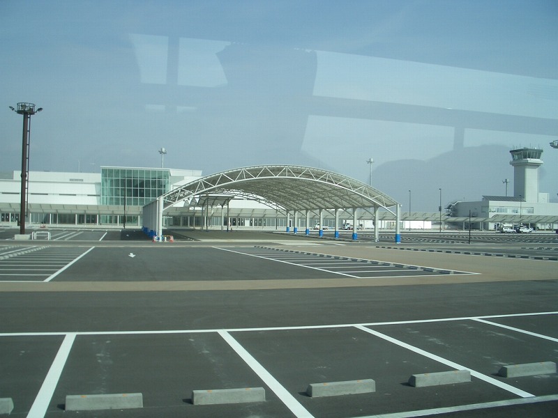 富士山静岡空港の建設状況を視察してきました。_f0141310_2344676.jpg