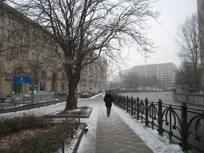 e0038811_76653.jpg