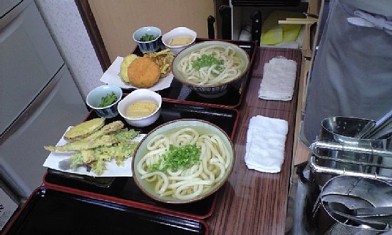 鶴越ランチは全部揚げたて天ぷらになりました。_c0092877_2256389.jpg