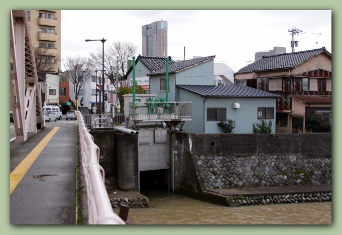 堀川～尾山神社_f0079990_10201327.jpg