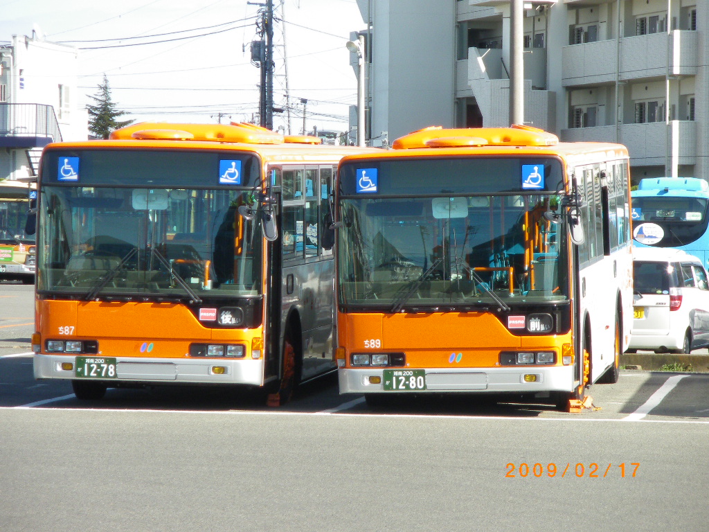 神奈川中央交通の新車 新塗装 山スカの鉄道模型加工日誌